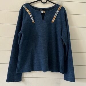 Sweet pullover Size L with embroidery shiny embellishments Blue